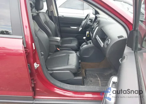 2017 Jeep Compass Latitude 4X4 from USA, damaged, VIN 1C4NJDEB8HD101652